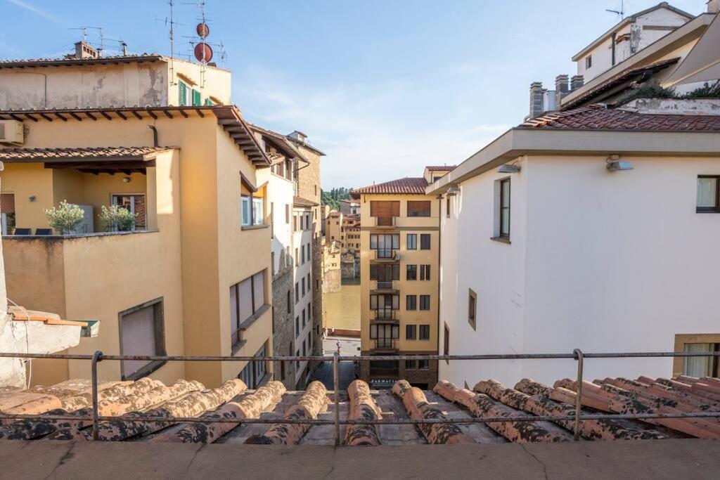 Ponte Vecchio'S Penthouse Lägenhet Florens Exteriör bild