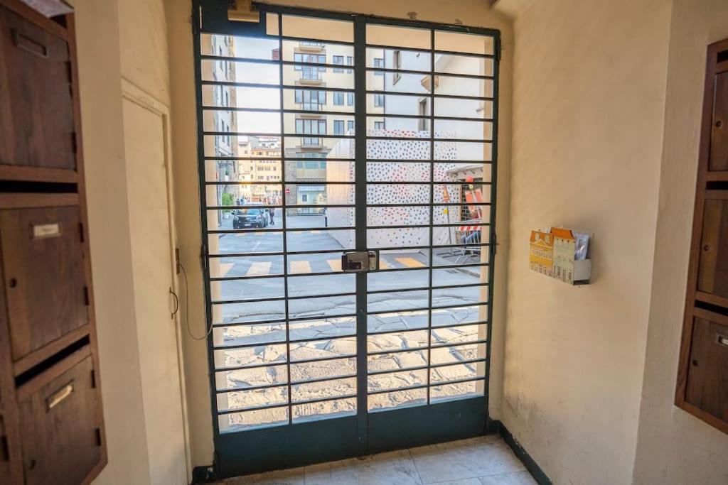 Ponte Vecchio'S Penthouse Lägenhet Florens Exteriör bild